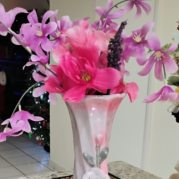 Bisque porcelain Doll and Vase Decor Set - Picture 11 of 13